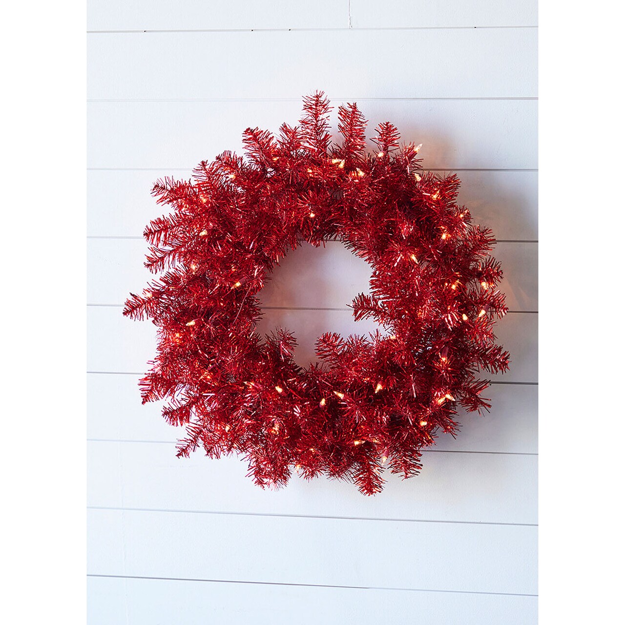 20” Lighted Red Wreath Pre-Lit Artificial Wreath for Holiday, Wall, or Door Décor
